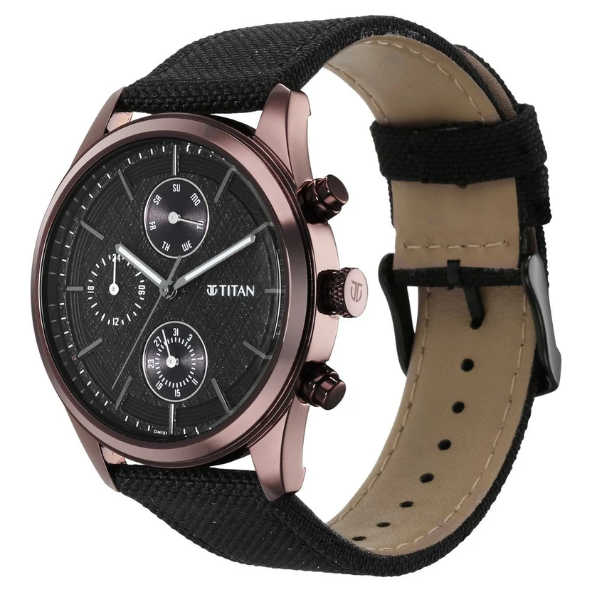 clean-titan-watch-leather-strap-at-home