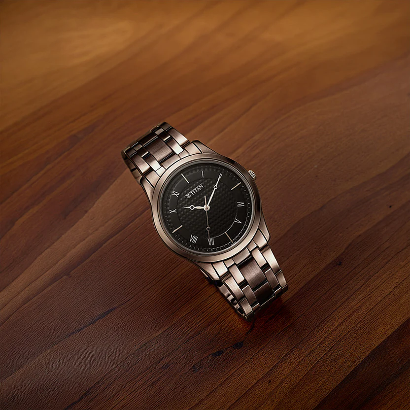 1823QM01_1_aa522e5f-7006-4e11-bb22-746c9245a04f Titan Karishma Black Dial Watch for Men - Image 1